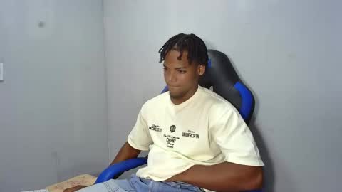 Snapshot of black_dicck chatting on 05-05-26, 12:18 tu morenito online show from 05-05-26, 12:18