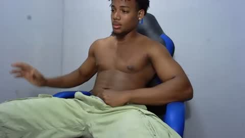 Snapshot of black_dicck chatting on 07-06-26, 03:25 tu morenito online show from 07-06-26, 03:25
