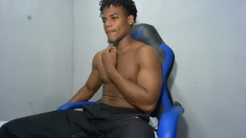 Snapshot of black_dicck chatting on 07-09-26, 03:43 tu morenito online show from 07-09-26, 03:43