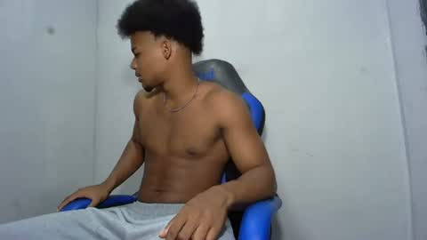 Snapshot of black_dicck chatting on 07-16-26, 01:55 tu morenito online show from 07-16-26, 01:55
