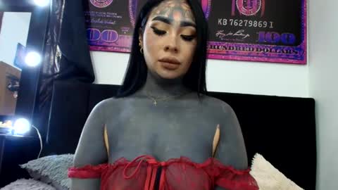 Snapshot of black_eyestattoo chatting on 05-22-26, 10:15 karenth soto online show from 05-22-26, 10:15