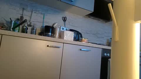 Manuel online show from 11-21-25, 07:18