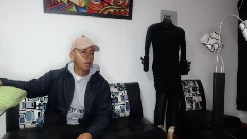 black_hot26 online show from 09-18-25, 01:57