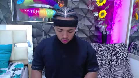 Snapshot of black_king_241 chatting on 01-27-25, 07:35 black_king_241 online show from 01-27-25, 07:35