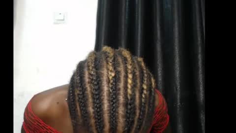Snapshot of black_kittyangel chatting on 04-25-26, 05:54 Lila online show from 04-25-26, 05:54