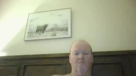 black_n_white4 online show from 03-20-26, 11:37
