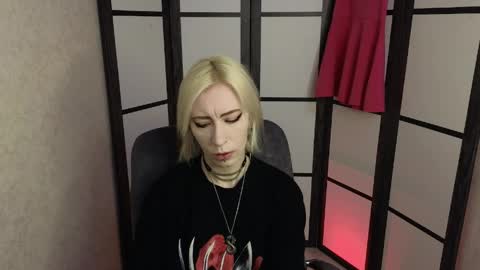 Emily online show from 05-25-26, 08:20