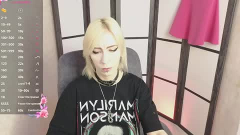 Emily online show from 06-06-26, 08:19