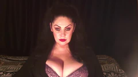 Snapshot of black_pearls chatting on 02-11-25, 12:59 Sarah online show from 02-11-25, 12:59