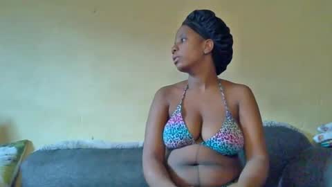 Snapshot of black_queen0111254 chatting on 07-10-26, 10:40 Blackqueen online show from 07-10-26, 10:40