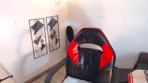 black raiden online show from 10-27-25, 08:57