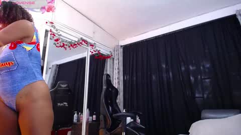 Snapshot of black_rosse_1 chatting on 02-07-25, 12:39 Tifany online show from 02-07-25, 12:39