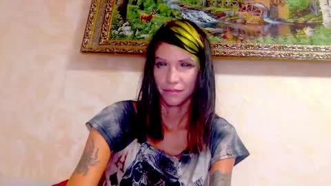 Kristin online show from 09-18-25, 01:13