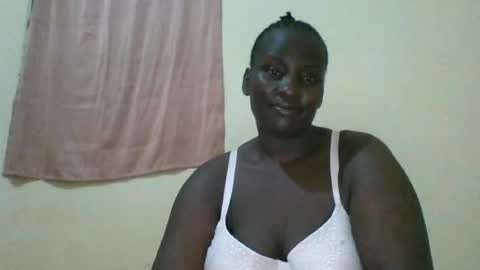 Snapshot of blackbeauty002 chatting on 06-18-26, 09:09 PACIFICA online show from 06-18-26, 09:09