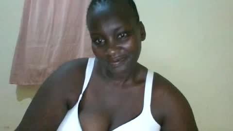 Snapshot of blackbeauty002 chatting on 06-22-26, 09:39 PACIFICA online show from 06-22-26, 09:39