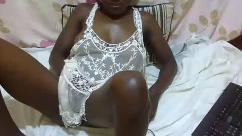 Snapshot of blackbigboobs chatting on 12-22-24, 10:28 jane online show from 12-22-24, 10:28