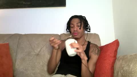 Snapshot of blackbulltitus chatting on 11-26-25, 03:07 BlackBullTitus online show from 11-26-25, 03:07