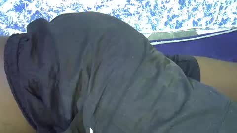 Snapshot of blackdudu0 chatting on 11-08-25, 06:40 Ask in privacy online show from 11-08-25, 06:40