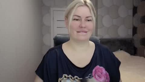 Snapshot of blackeyes11 chatting on 11-20-25, 11:48 blackeyes11 online show from 11-20-25, 11:48