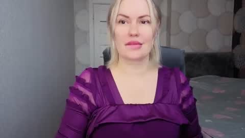 Snapshot of blackeyes11 chatting on 06-20-26, 01:52 blackeyes11 online show from 06-20-26, 01:52