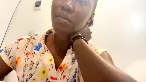 Snapshot of blackfairy01 chatting on 12-22-25, 08:55 blackfairy01 online show from 12-22-25, 08:55