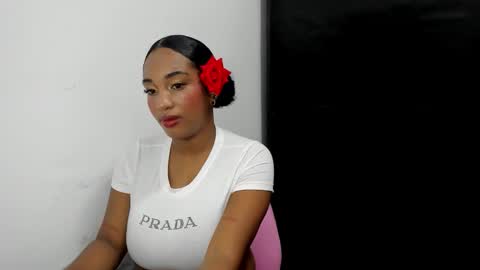 Snapshot of blackitybae chatting on 10-30-25, 05:57 Shophie White online show from 10-30-25, 05:57