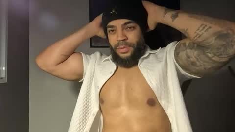 Macauly online show from 10-28-25, 10:45