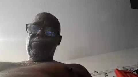 Snapshot of blackmanluv chatting on 07-16-26, 12:00 Me and her online show from 07-16-26, 12:00