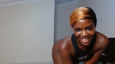 Smiley sylivia online show from 01-13-25, 05:44