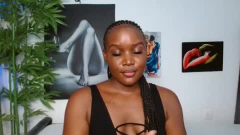 Snapshot of blackmellanin_ chatting on 07-05-26, 11:28 Smiley sylivia online show from 07-05-26, 11:28