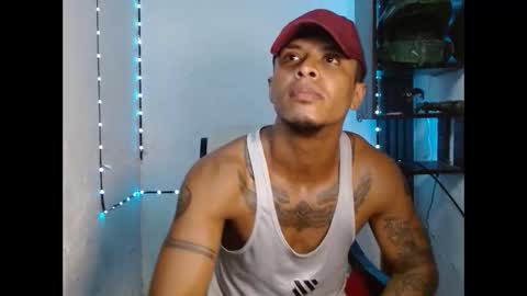 Snapshot of blackmen117uncs chatting on 12-16-25, 02:27 blackmen117uncs online show from 12-16-25, 02:27