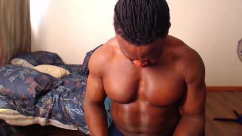 Snapshot of blackmusclegym chatting on 02-05-25, 09:57 blackmusclegym online show from 02-05-25, 09:57