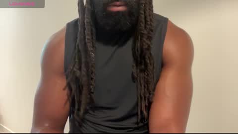 Snapshot of blackmuscles77 chatting on 02-26-26, 11:09 blackmuscles77 online show from 02-26-26, 11:09