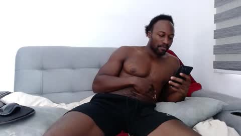 Snapshot of blacknikes chatting on 01-07-26, 02:41 Twtter 1MikeBeckford Onlyfns beckfordmike online show from 01-07-26, 02:41
