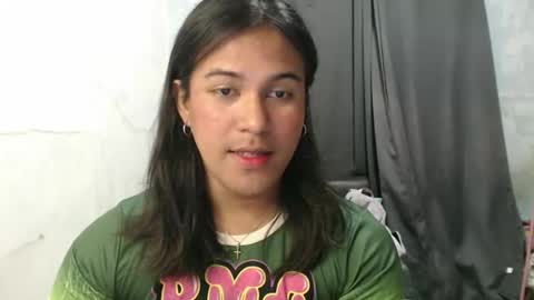 Ellez online show from 12-17-25, 06:36