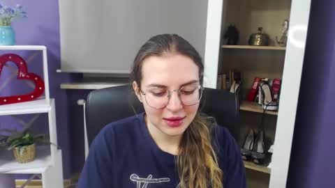 Z O E Y online show from 01-03-25, 05:28