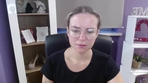 Z O E Y online show from 09-23-25, 04:48