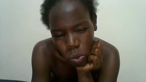 Snapshot of blacksexygal chatting on 04-27-26, 05:55 SARAH online show from 04-27-26, 05:55