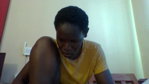 Snapshot of blacksexygal chatting on 05-10-26, 01:49 SARAH online show from 05-10-26, 01:49
