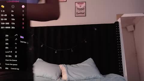 Snapshot of blacksweetiee chatting on 09-09-25, 01:27 Tifffany bllom online show from 09-09-25, 01:27