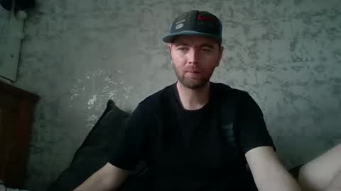 Snapshot of blackvswhite2022 chatting on 01-29-25, 03:04 blackvswhite2022 online show from 01-29-25, 03:04