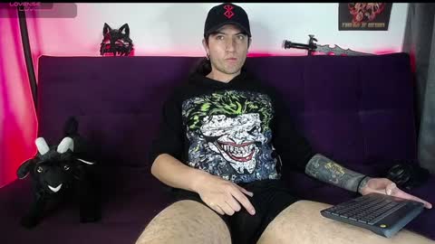 Snapshot of blackwolf_6 chatting on 01-09-25, 12:14 Dave online show from 01-09-25, 12:14