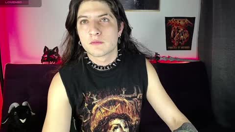 Snapshot of blackwolf_6 chatting on 01-17-25, 01:36 Dave online show from 01-17-25, 01:36