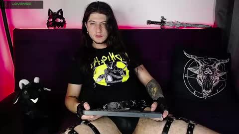 Snapshot of blackwolf_6 chatting on 02-22-25, 07:14 Dave online show from 02-22-25, 07:14