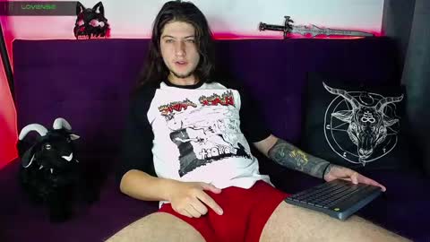 Snapshot of blackwolf_6 chatting on 02-26-25, 07:05 Dave online show from 02-26-25, 07:05