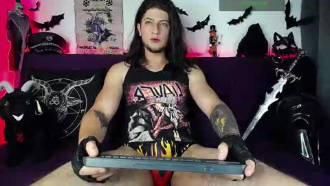 Snapshot of blackwolf_6 chatting on 11-04-25, 10:31 Dave online show from 11-04-25, 10:31