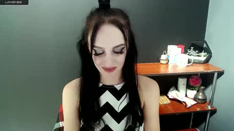 Ivy online show from 12-19-24, 11:14