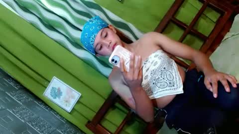 Snapshot of blacky_luna chatting on 02-17-25, 03:42 sweetyluna online show from 02-17-25, 03:42