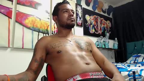 Snapshot of blade_foxx chatting on 12-11-24, 06:04 Richard online show from 12-11-24, 06:04