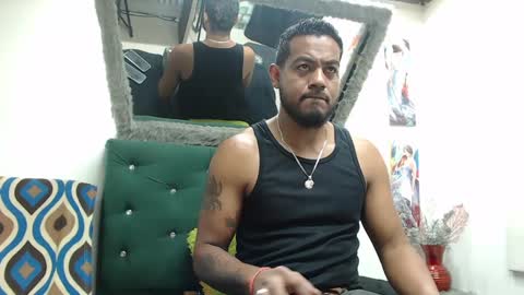 Snapshot of blade_foxx chatting on 01-11-25, 06:24 Richard online show from 01-11-25, 06:24